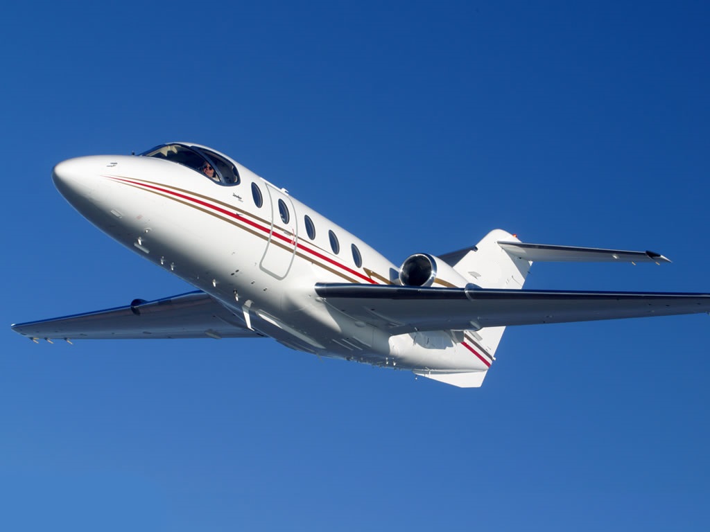 Hawker 400xp фото